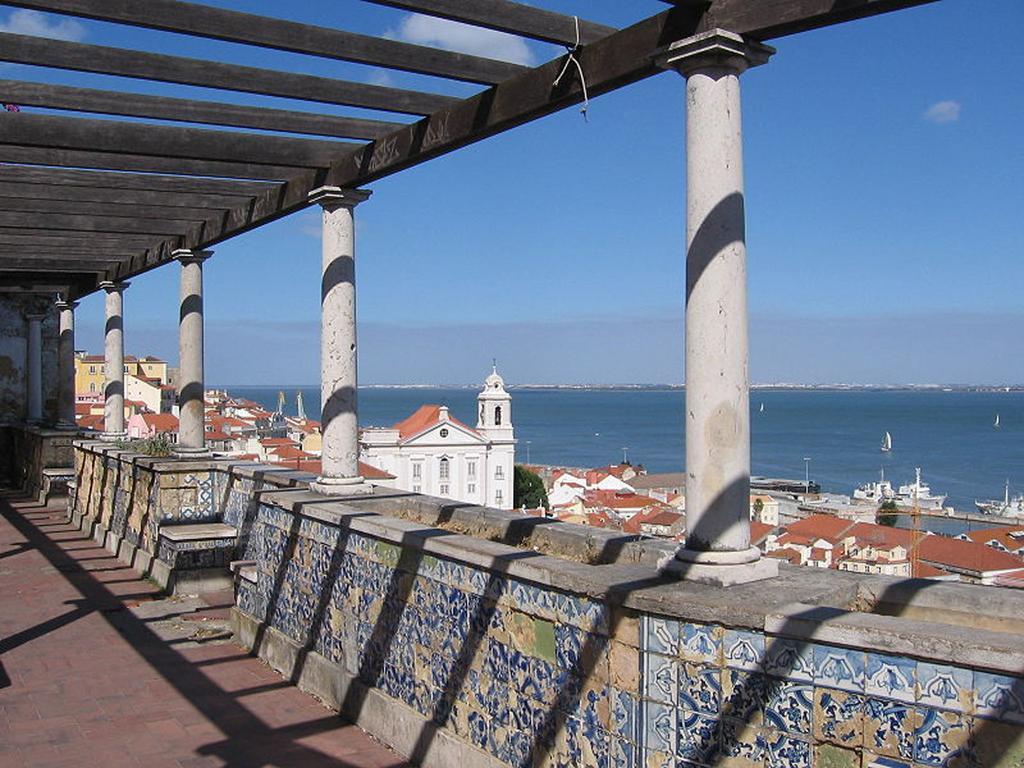 Apartamento Alfama 28 Lisbon Bagian luar foto